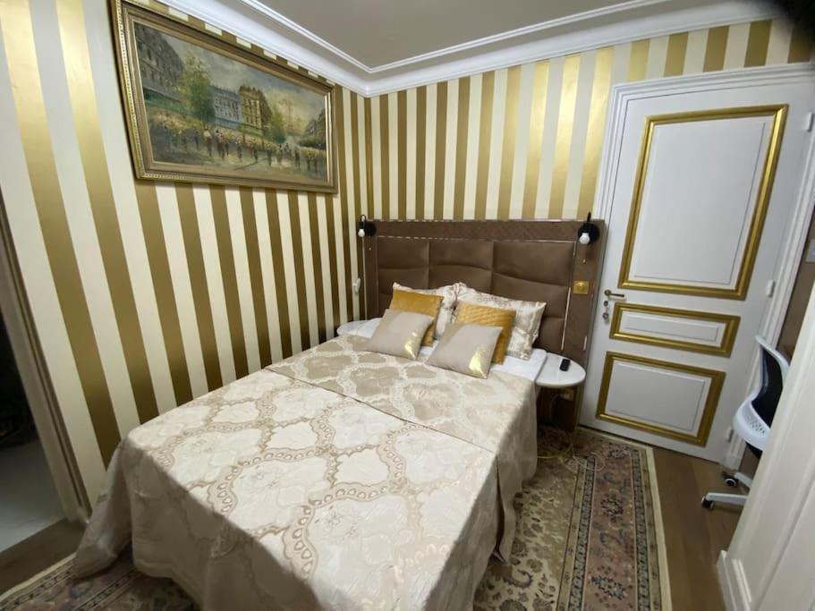 Premium Studio 2 Minutes Walk From Champs-Elysees Paris Bagian luar foto