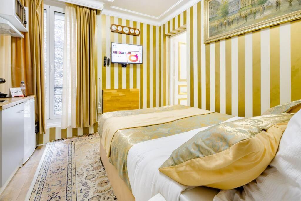 Premium Studio 2 Minutes Walk From Champs-Elysees Paris Bagian luar foto